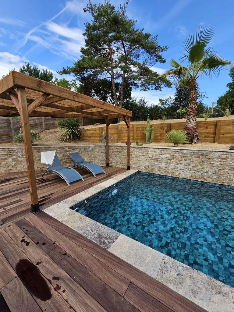 MARGELLES DE PISCINE EN TRAVERTIN SILVER 1ER CHOIX RUSTIC