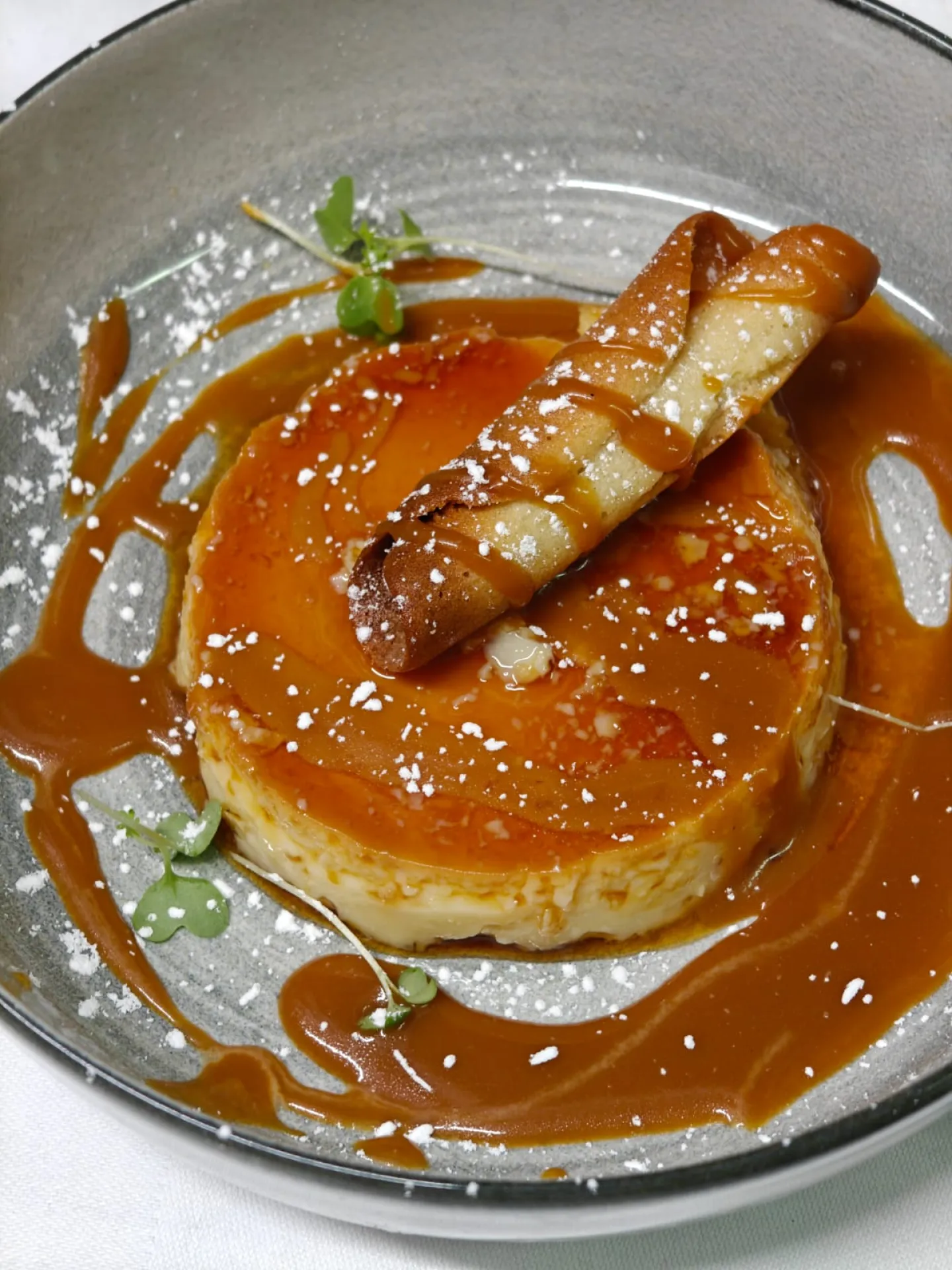 Découvrez l’élégance d’une brasserie et bistrot parisien authentique, au cœur du Quartier Latin, pour repas conviviaux et moments raffinés.