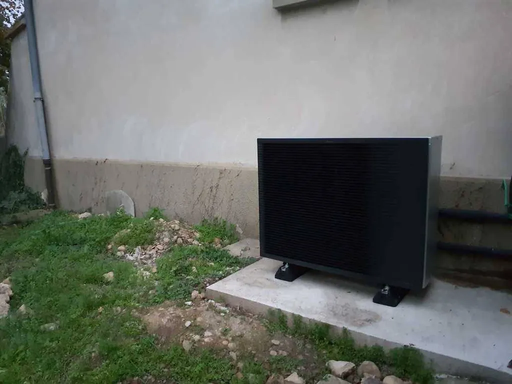 Installation d'une pompe à chaleur air eau pour remplacer une chaudière au fioul vers Avignon à Montfavet