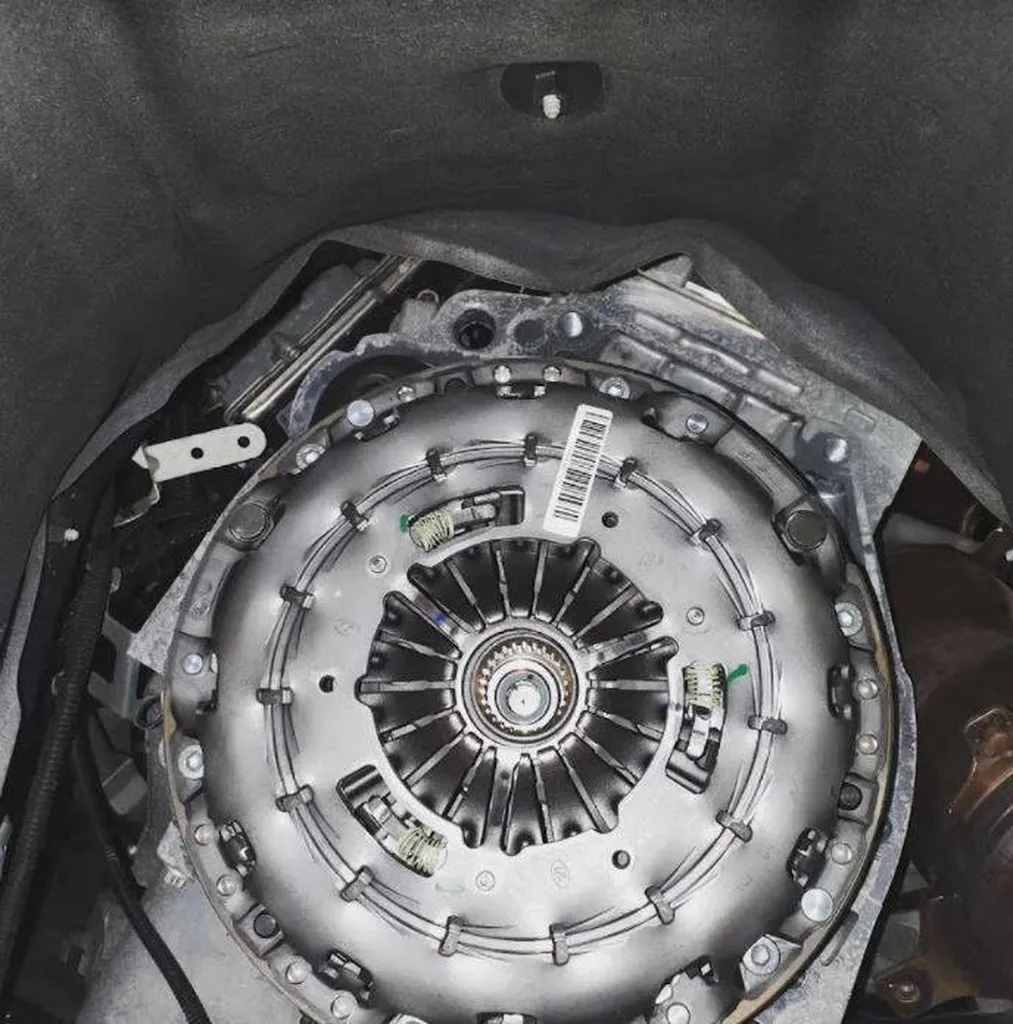 Remplacement d'embrayage sur BMW serie 2 235i dans votre garage spécialisé de la marque BMW à Bordeaux