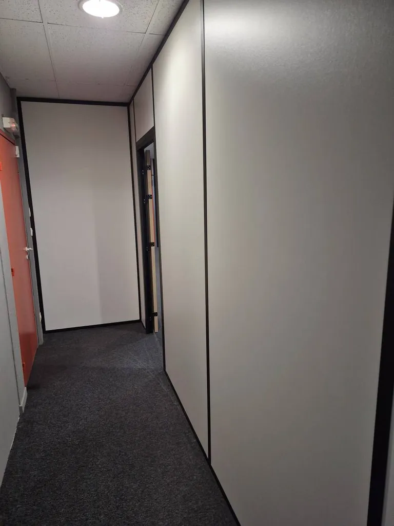 Cloisons modulaires toute hauteur open space à Nîmes
