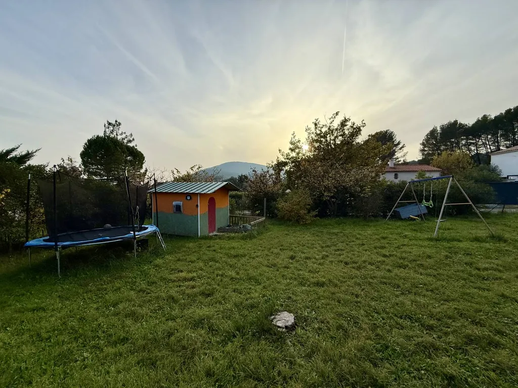 terrain à bâtir à Cuers