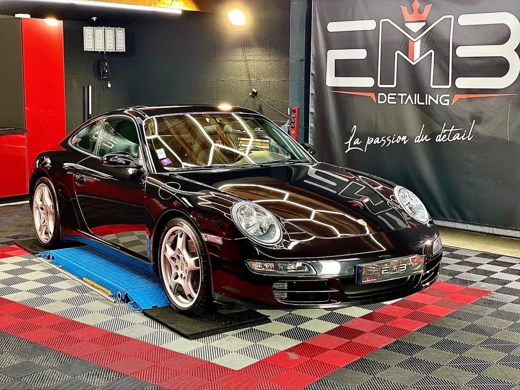 Rénovation carrosserie traitement céramique Lyon protection PPF Lyon Porsche 997