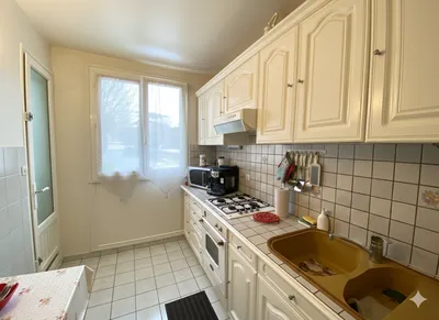 Cuisine studio à vendre chez Helix immobilier Le Vesinet