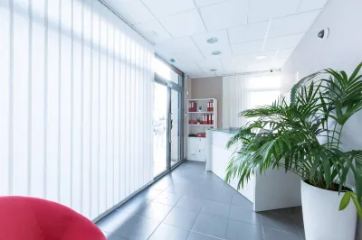 Soins dentaires au LASER à Marseille .Dr TOURROLIER DIdier.