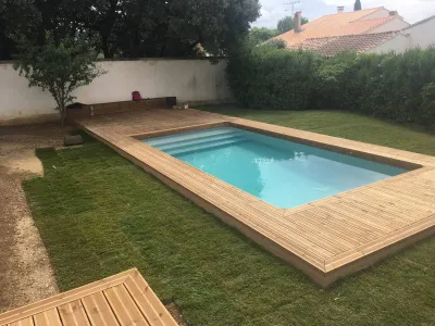 Aménagement d'un jardin avec du gazon en plaque à Villeneuve les Avignon