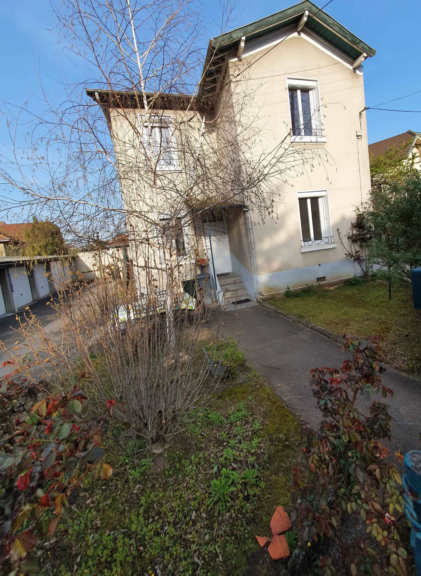 Maison avec jardin à louer à côté de Villeurbanne