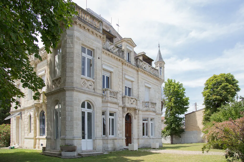 Vue du château de face