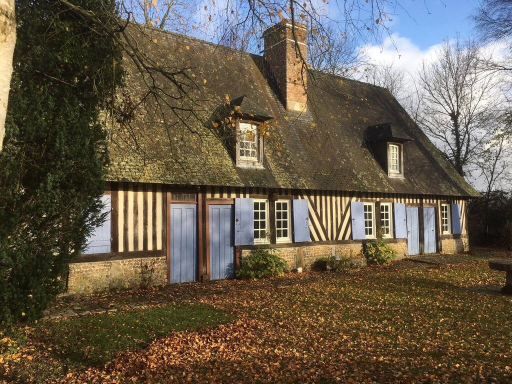 A acquérir, proche des commodités, Maison à colombages située en Normandie