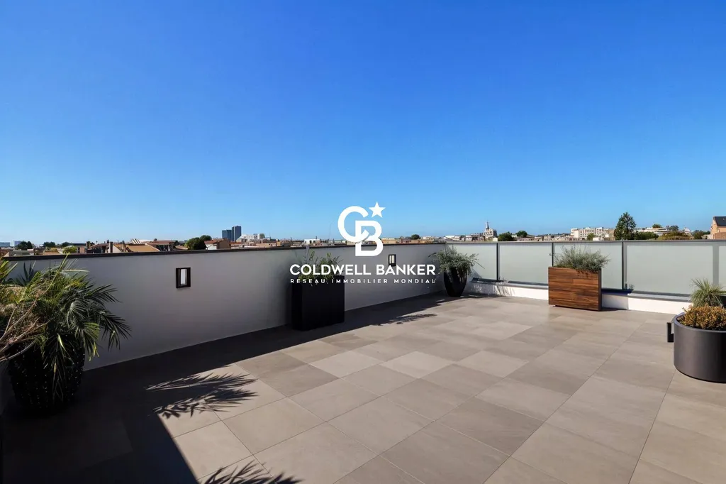Appartement à vendre Bordeaux – dernier étage avec 2 terrasses, ascenseur et parkings entre Fondaudège et Jardin Public