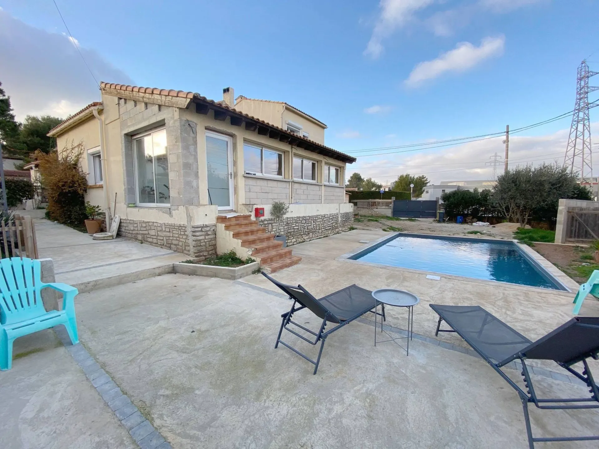 maison ancienne avec garage a la vente roquefort la bédoule