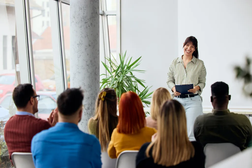 Renforcer la communication interne en entreprise à Rennes : l'importance du dialogue social pour prévenir les conflits salariés/managers avec CAPS Normandie
