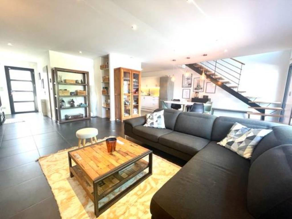 Pièce de vie agence immobilière Caudéran Arnaud Droulers immobilier