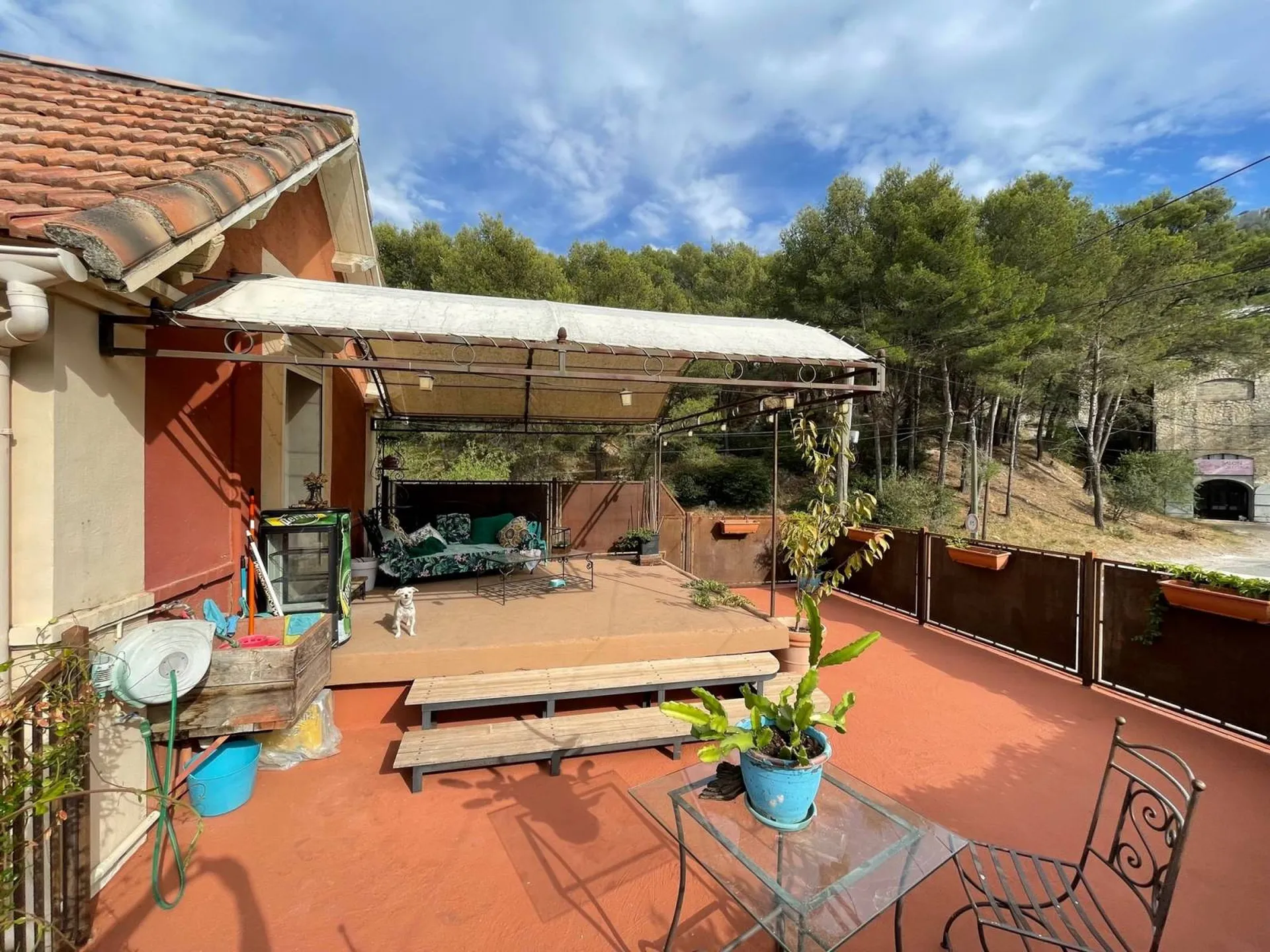 maison sur 2 niveaux en vente Roquefort la bedoule