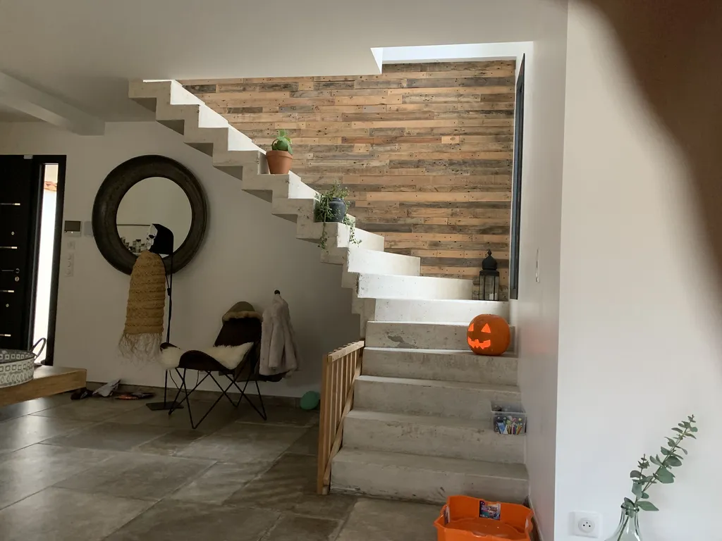 Construction de Villa de Luxe à Manosque : Gros Œuvre, Menuiseries et Finitions de Qualité