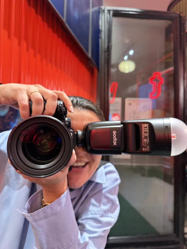 Captation photo et vidéo de l’inauguration du restaurant Wok To Walk à Toulouse pour alimenter sa communication digitale.
