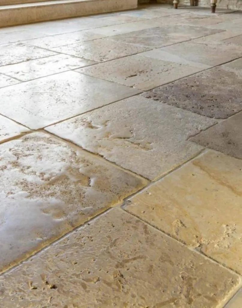 Pierres Naturelles extraites en Dordogne et en Bourgogne-Franche-Comté, pierre de Semond (non IGP) exploitée par l’entreprise Babouillard Éric – Dallage, Carrelage et Taille de Pierre
