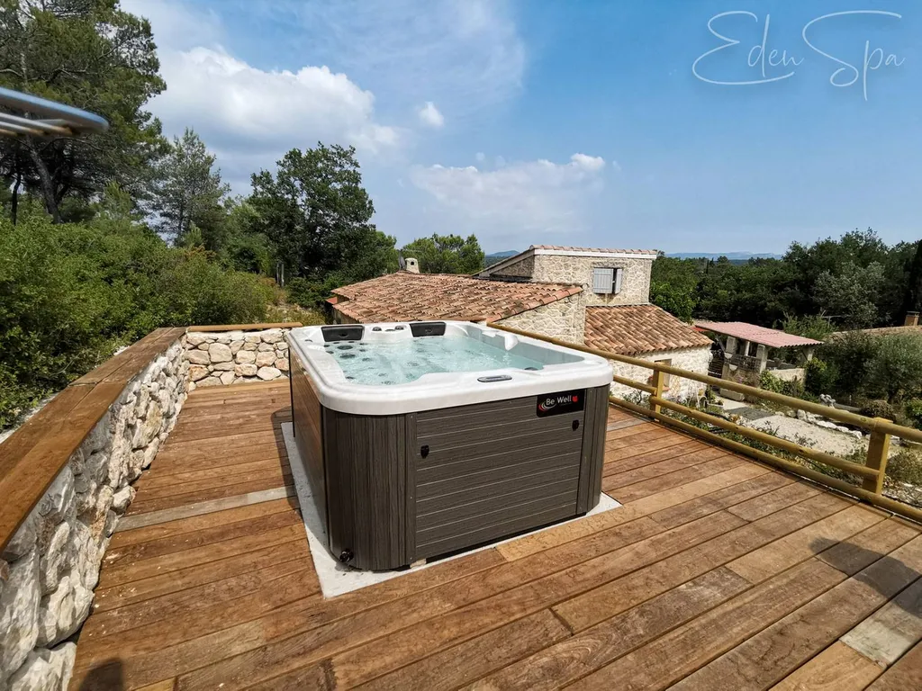spa canadien haut de gamme terrasse en bois fuveau
