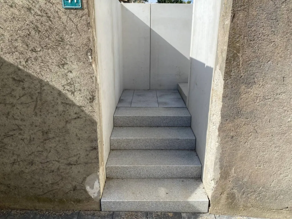 Aménagement extérieur d'un escalier à Furdenheim