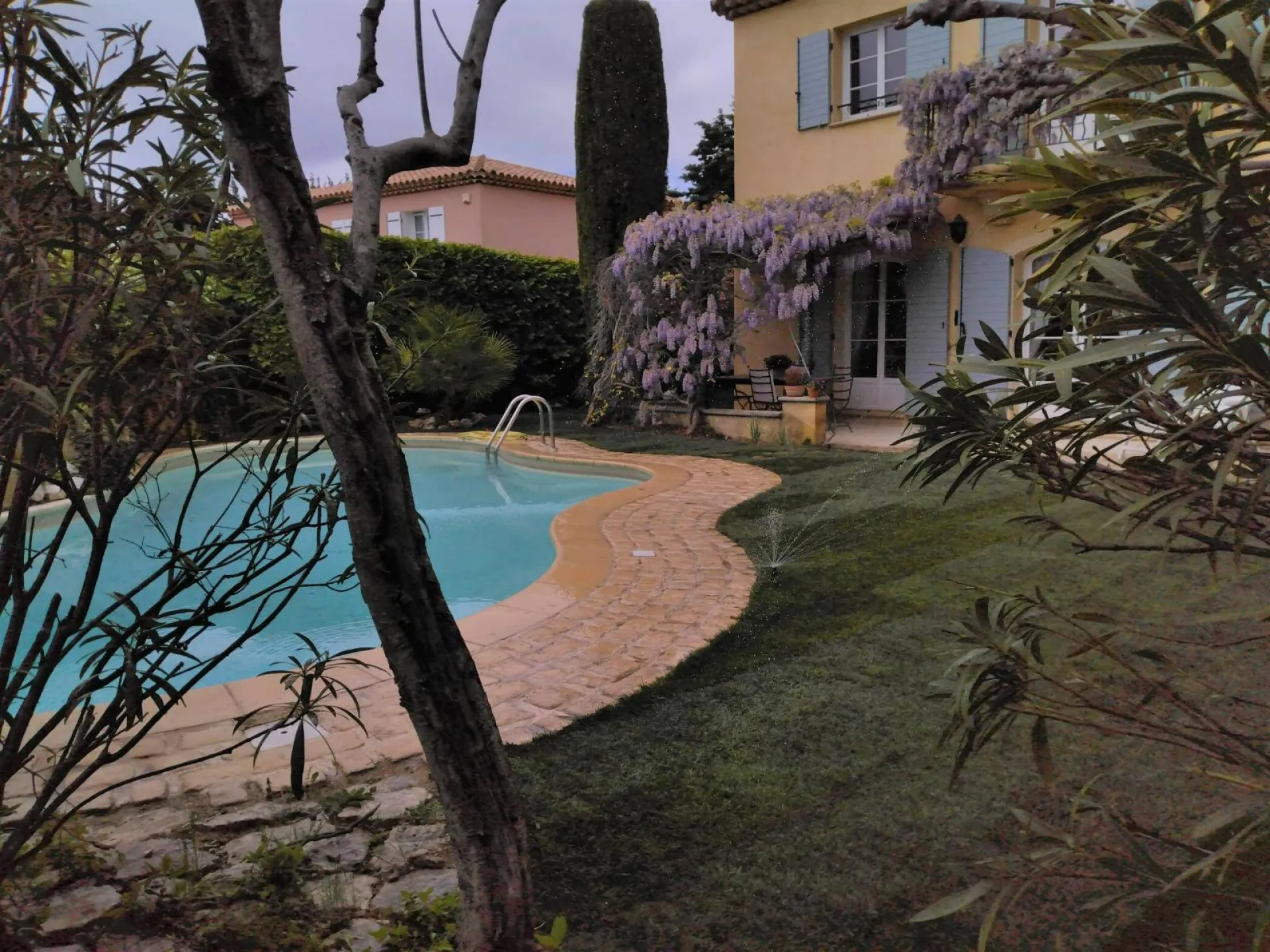 Installation d arrosage integre pour pelouse Aix en Provence