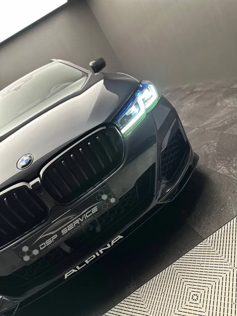 Lustrage sur une BMW Alpina B5 Touring 820 proche de Le Mans (72)