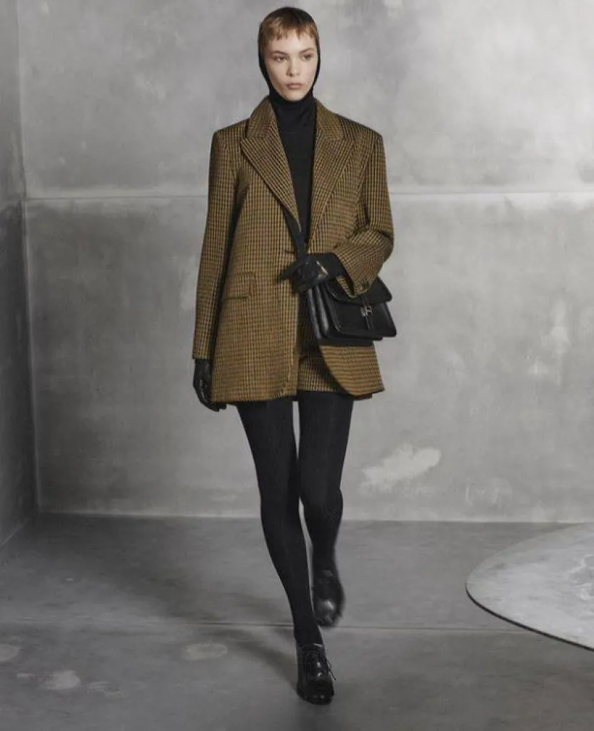 La nouvelle collection Automne-Hiver 2024 de la Maison Italienne Max Mara, des pièces qui s'imposent dans votre garde robe.
