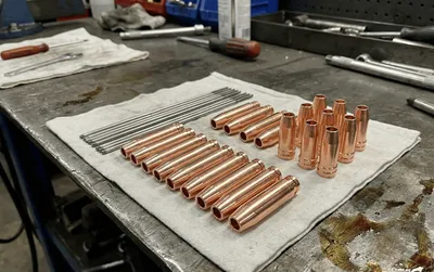 Stock permanent de tuyères et électrodes pour torches de découpage à Martigues proche Marignane