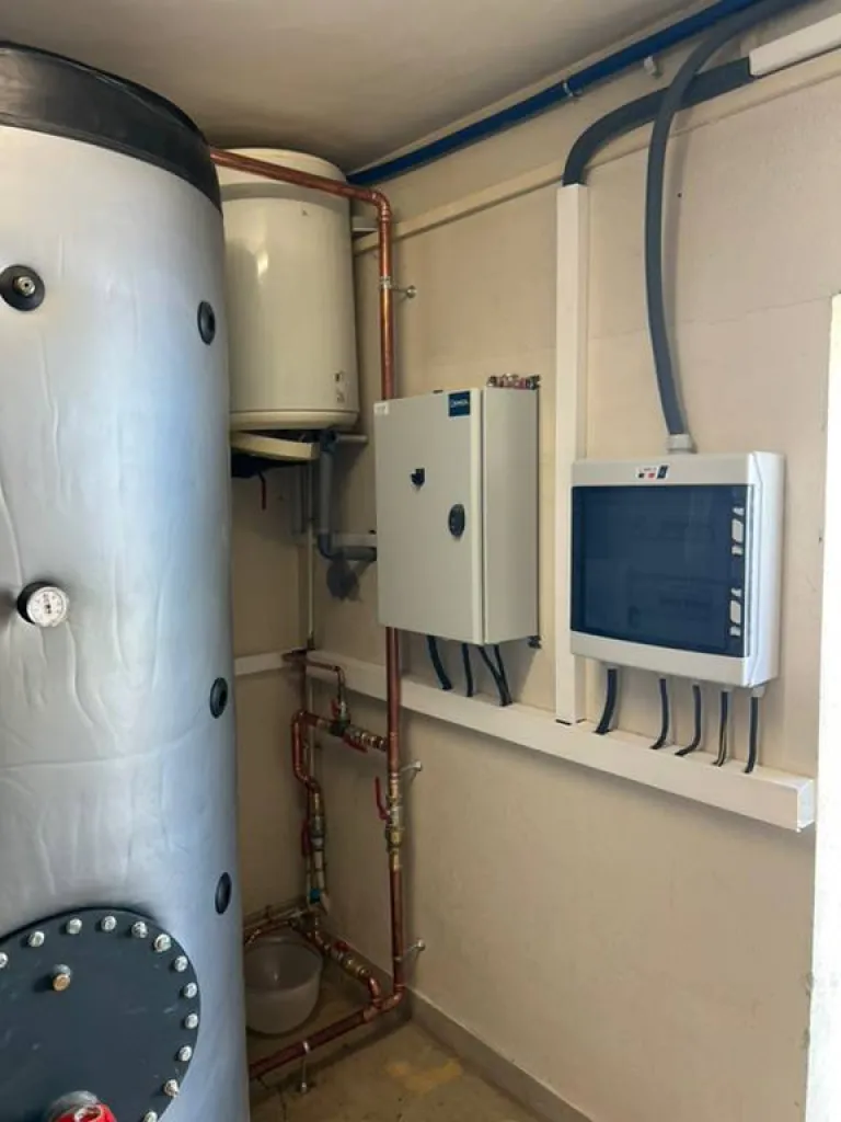 Pose de pompe à chaleur pour des professionnels qui cherchent à réduire leur facture 