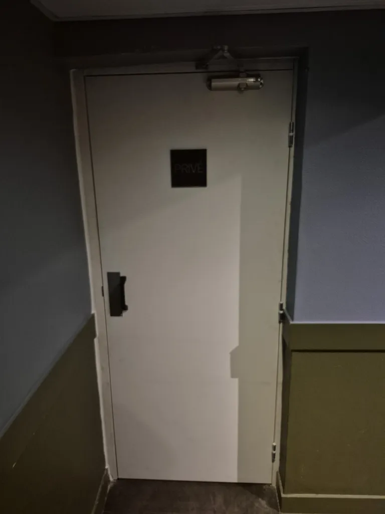 Porte coupe-feu EI30 installée et mise en service à Bordeaux