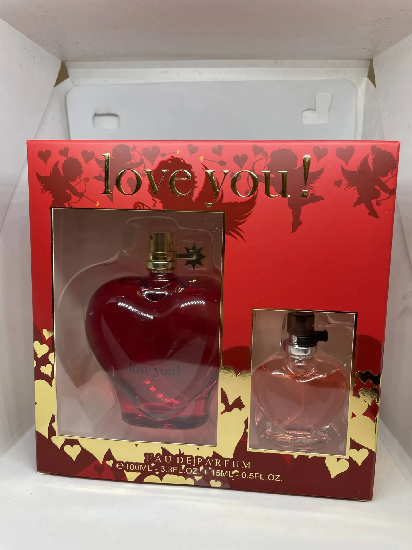 Eaux parfumées en pharmacie, coffrets de noel et idées cadeaux a marseille