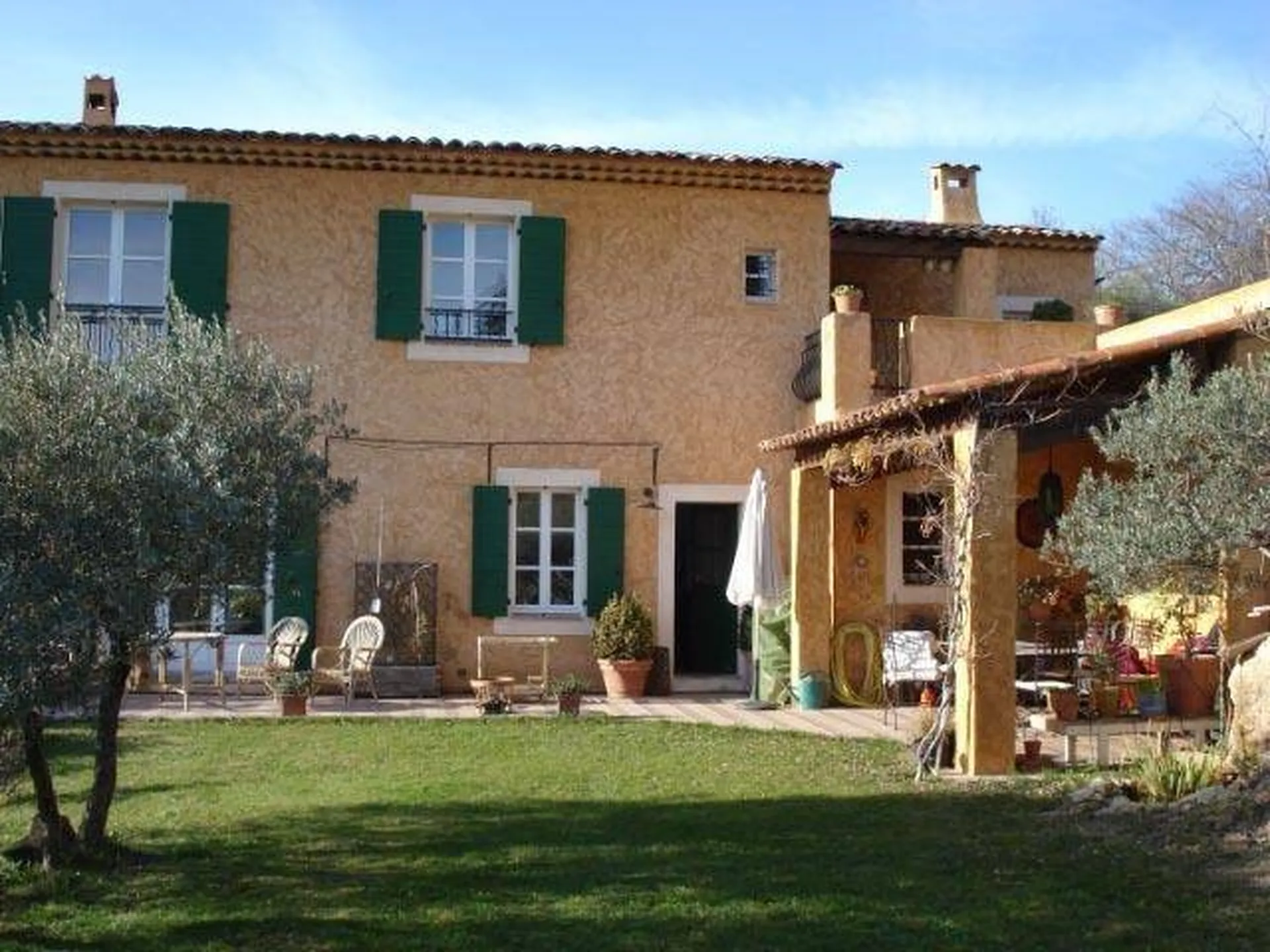 Acheter une maison avec piscine et au calme cotignac 83570