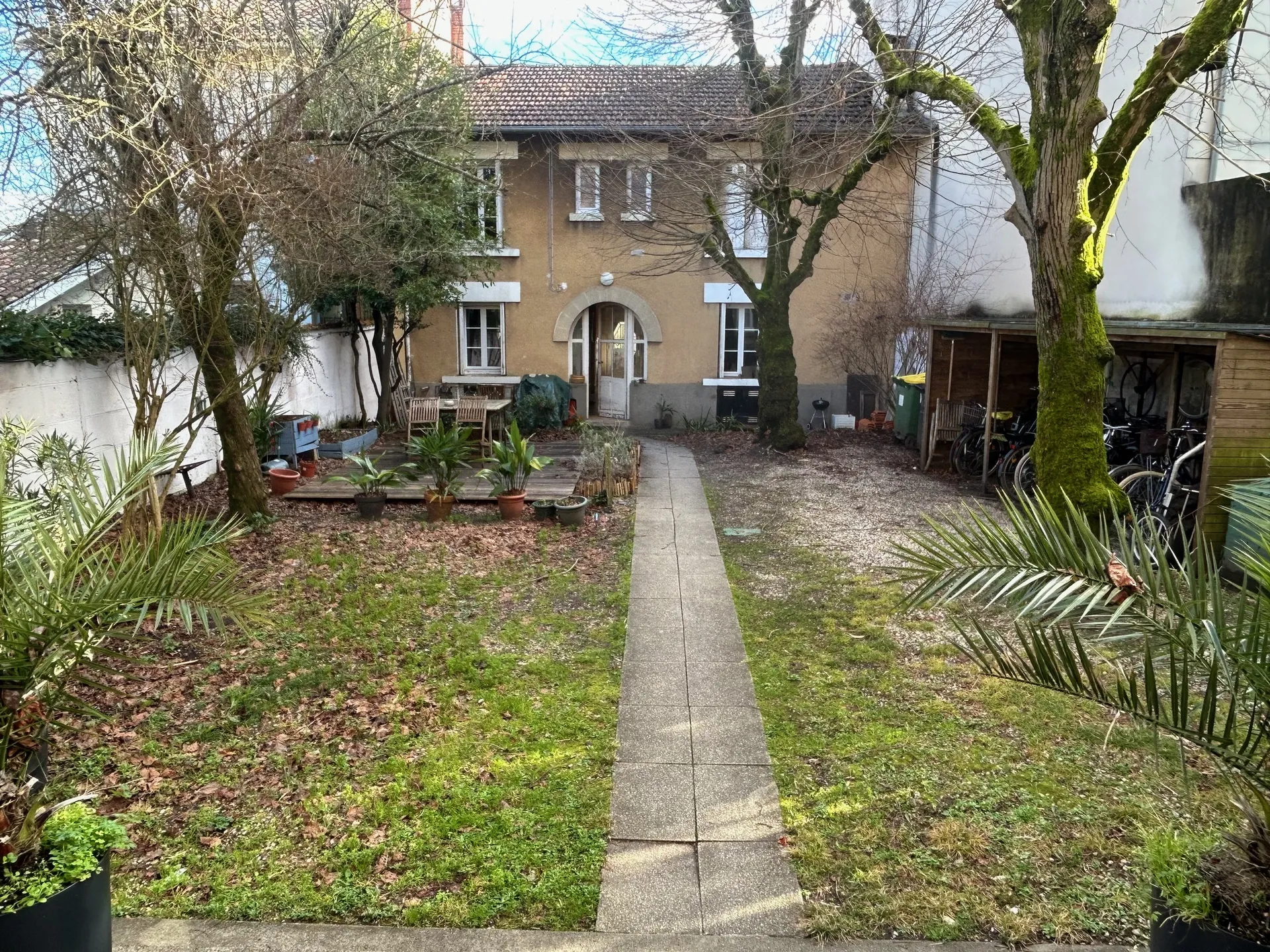 Joli T2 rénové dans immeuble en pierre Bordeaux Caudéran, Parc Bordelais