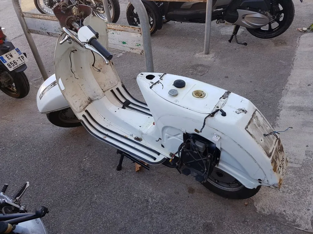 VESPA PX TOULON