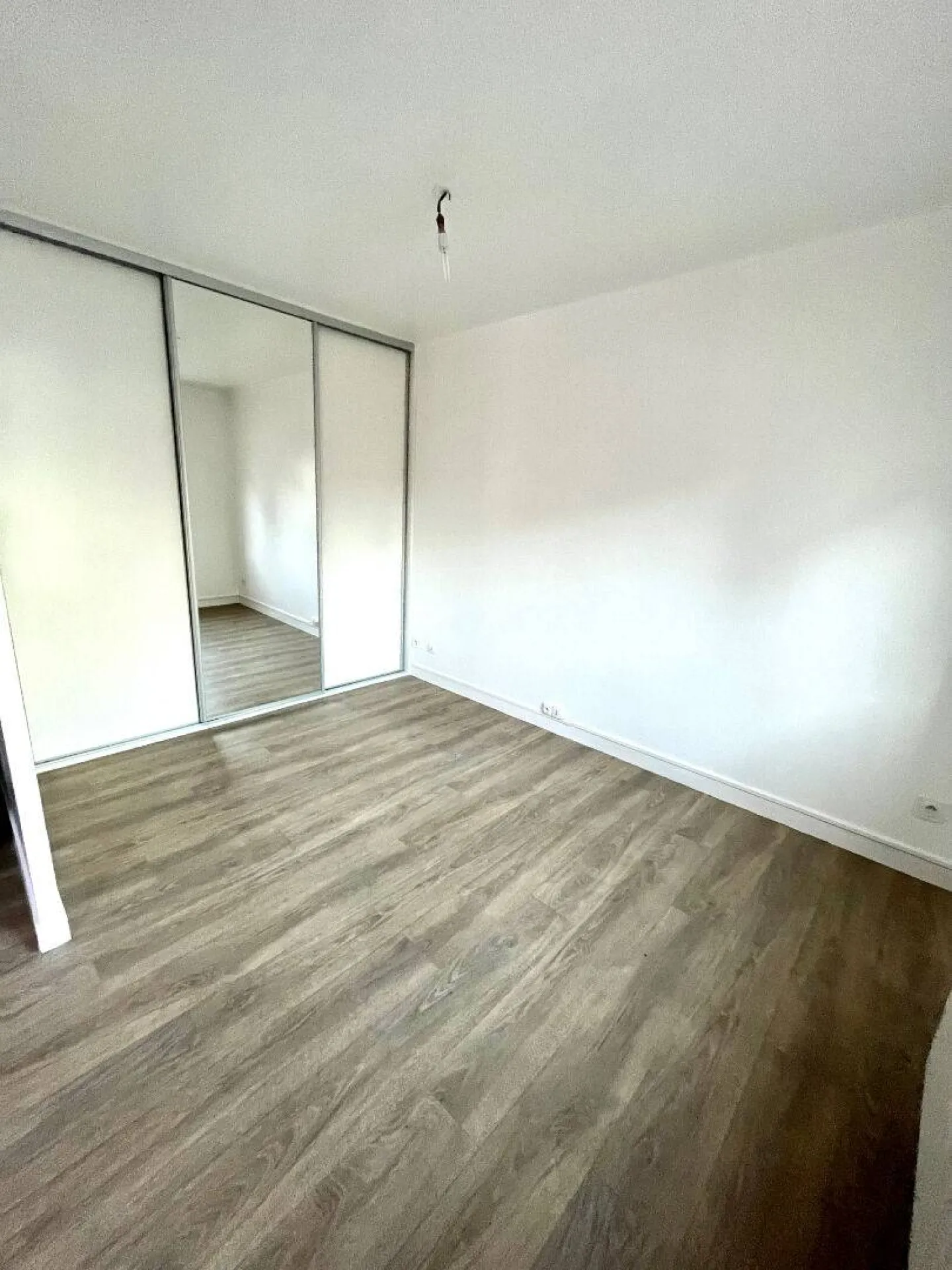 406€ 