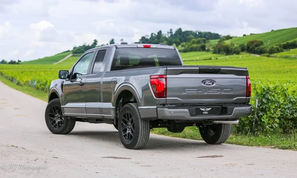 Importation Ford F150 Neuf TVA récupérable Bordeaux