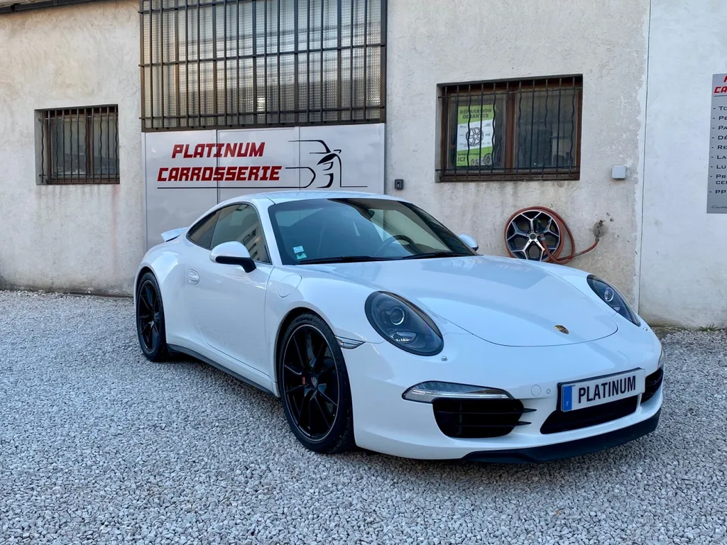 Porsche 991 Carrera 4S remise en état carrosserie et remise en état des jantes Carnoux