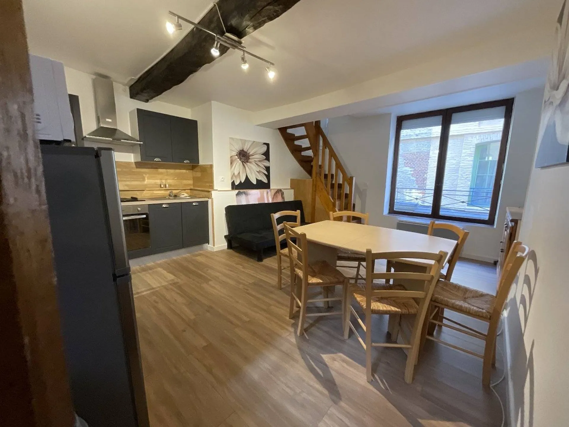 Vends appartement entre le port et la plage