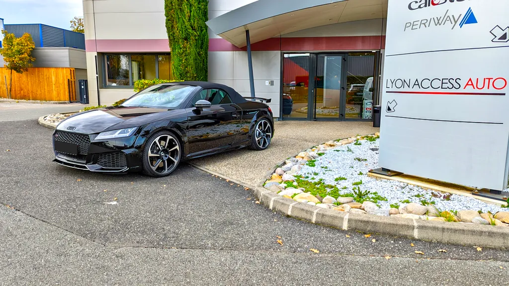Pose d'alarme Cobra pour cabriolet Audi TT RS Lyon Access Auto Miribel