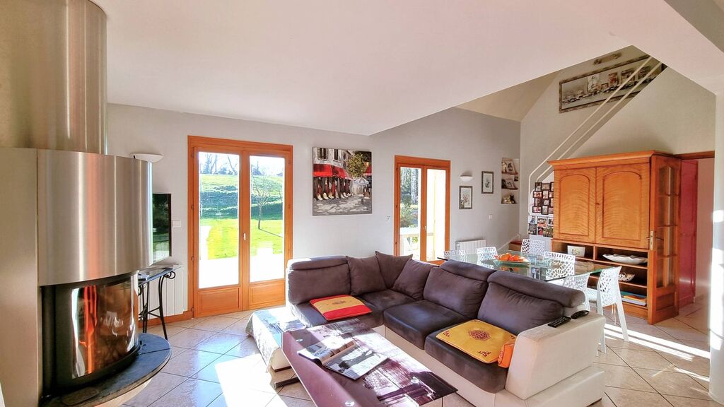 A vendre maison moderne d'environ 160 m² habitables, 3 chambres, vivable de plain-pied à proximité de Eu 76260, Le Tréport 76470 et Mers-les-Bains 80350