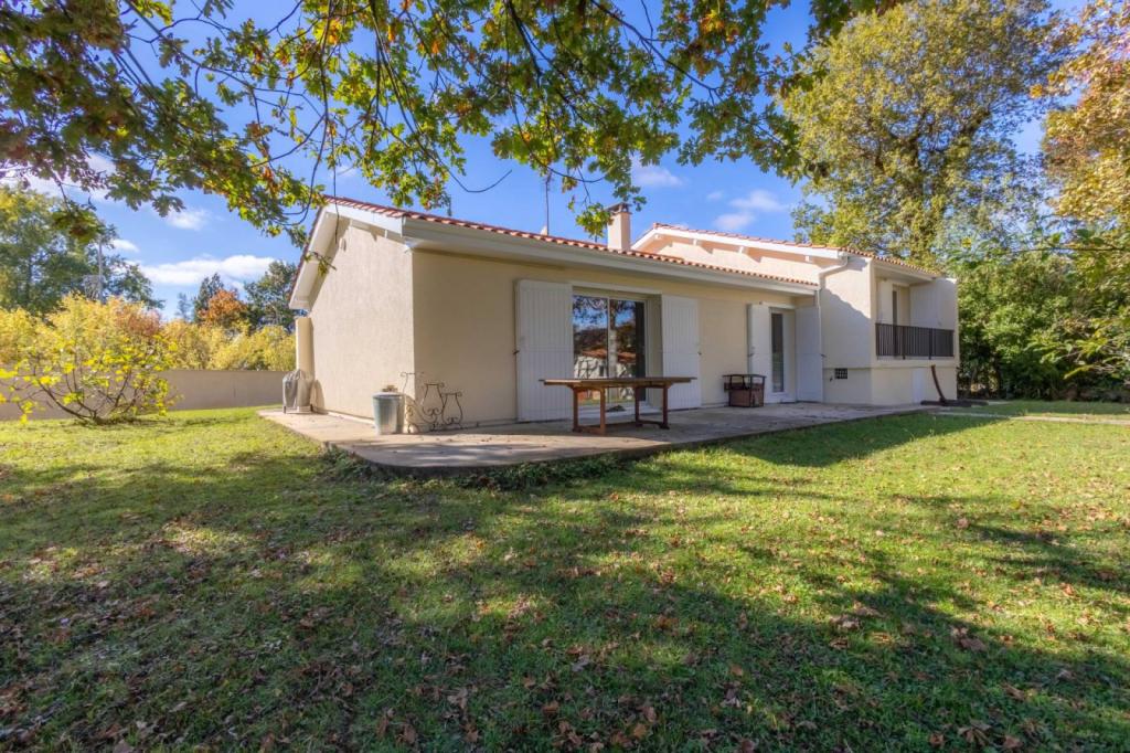 Agréable maison avec grande parcelle de 1300m2 Pessac Haut-Lévêque - Cap de Bos 