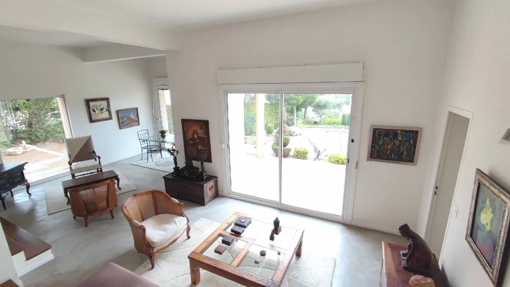 Villa Cassis  derrière le port, avec piscine et garage, vue mer et Cap Canaille