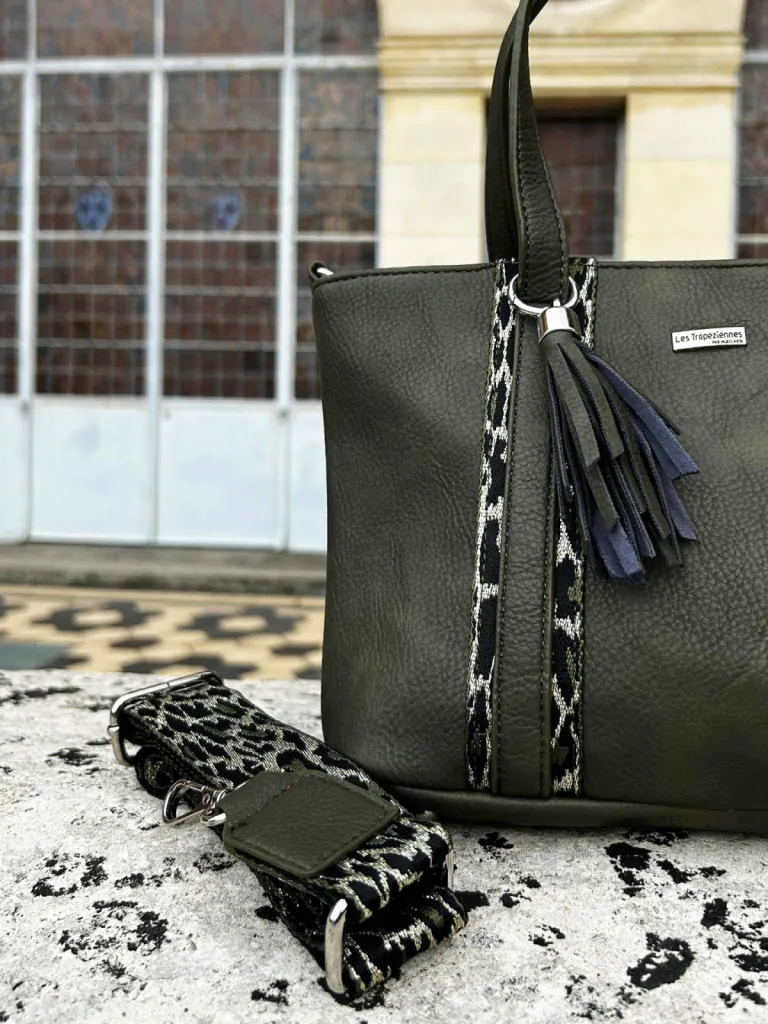 Sac les Tropéziennes kaki & motifs léopard disponible chez Evasion Eu