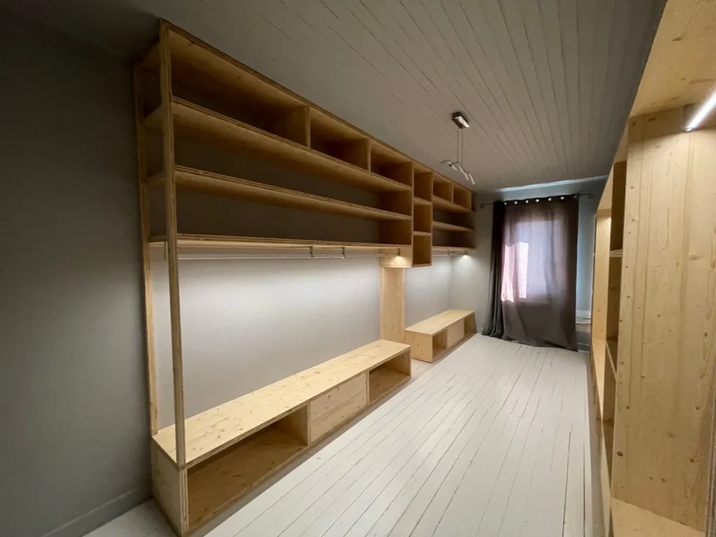  Fabrication d’un dressing en massif à Bordeaux