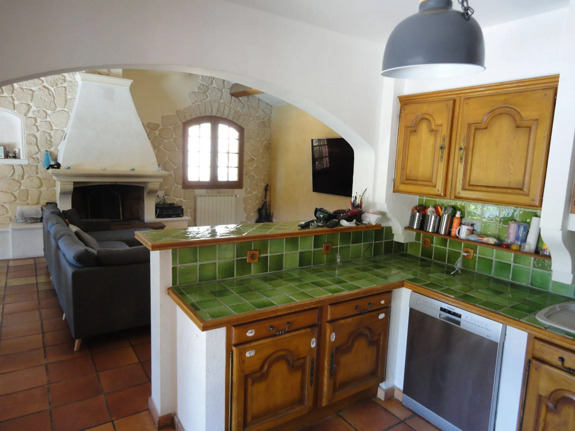 Carnoux vente maison avec piscine, garage, cave 