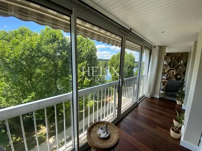 balcon filant sur résidence de standing