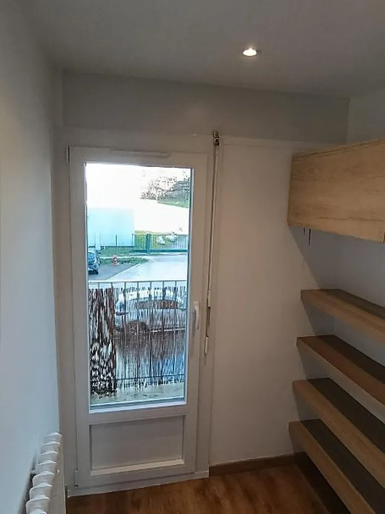 Porte fenêtre 1 vantail en PVC à Dijon