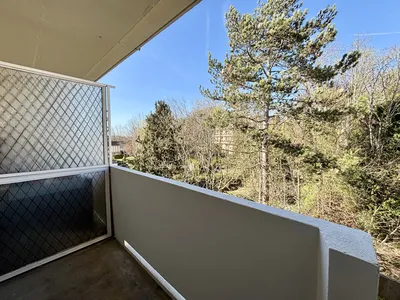 A vendre en Exclusivité un appartement familial à Saint-Germain-En-Laye de 3 chambres dans un cadre verdoyant de 105M² à proximité  des écoles.