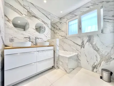 Les Issambres – Villa vue mer avec piscine face à la Méditerranée