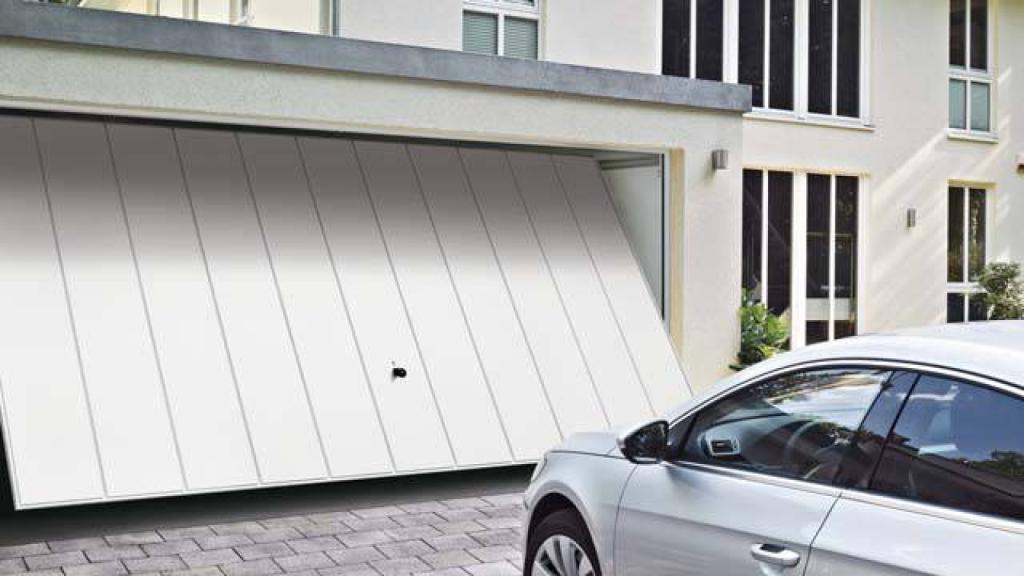 Pose de porte de garage basculante en PACA