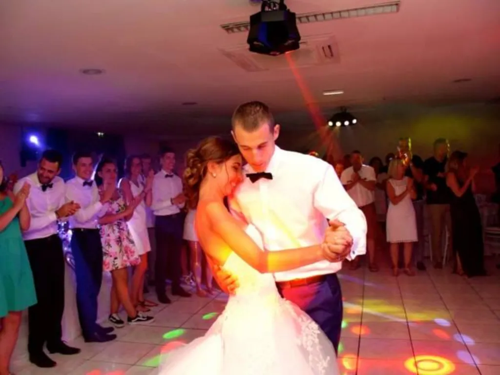 les salons de laure salle de mariage (13) gignac la nerthe